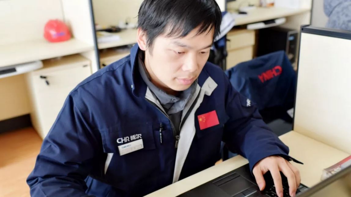 高端拉床,專用機床,內拉床,外拉床,數控機床,自動化生產線,工業(yè)機器人,拉床,拉刀,自動化