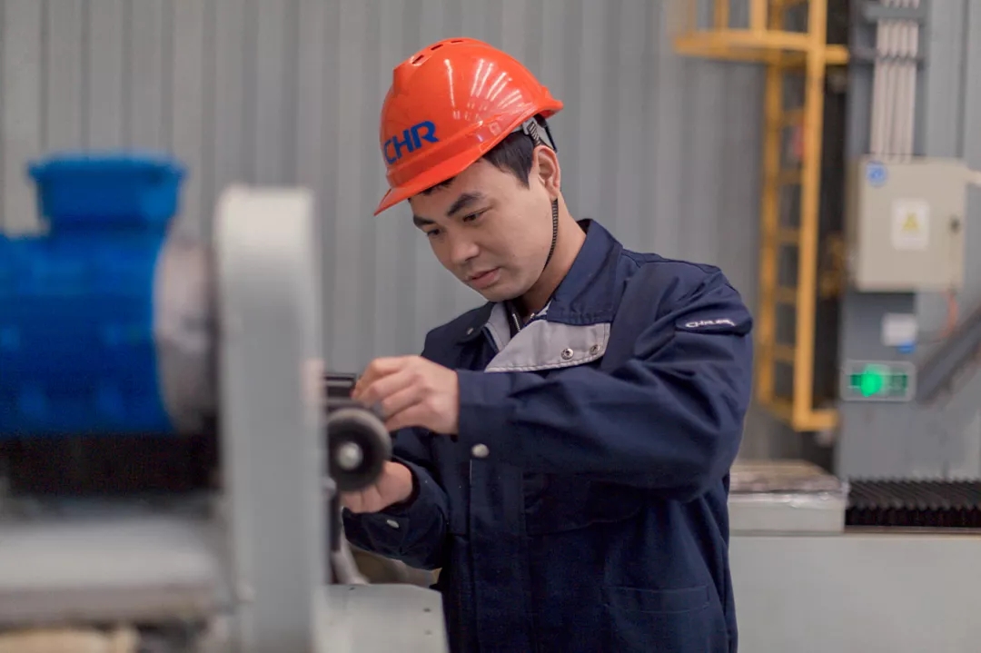 拉床,拉刀,自動化,高端拉床,專用機床,內(nèi)拉床,外拉床,數(shù)控機床,自動化生產(chǎn)線,工業(yè)機器人